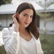 Selain Jadi Artis, Ternyata Ini Sumber Kekayaan Alice Norin