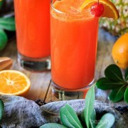 Ingin Mencerahkan Kulit Secara Alami? Yuk Cobain 7 Jus Sehat Ini!