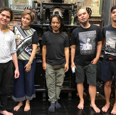 Ada Apa Maia Estianty Datangi Rumah Ahmad Dhani?