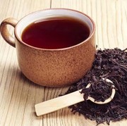 Bau Kaki? Atasi dengan Rendaman Teh Hitam