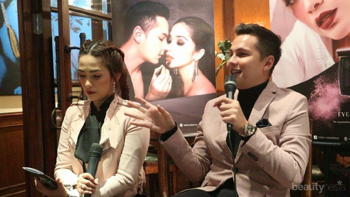 Bisnis Bareng Suami, Ini 7 Produk Kosmetik Premium Ussy Sulistiawaty