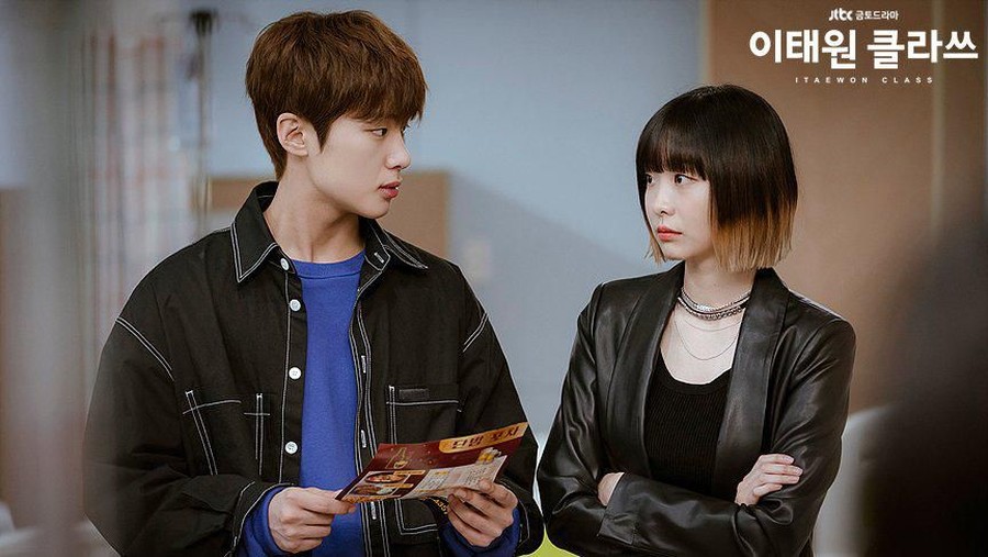 Jang Geun Soo - Jo Yi Seo Lima alternatif pasangan di drama Korea Itaewon Class, mana nih yang jadi favorti kamu?