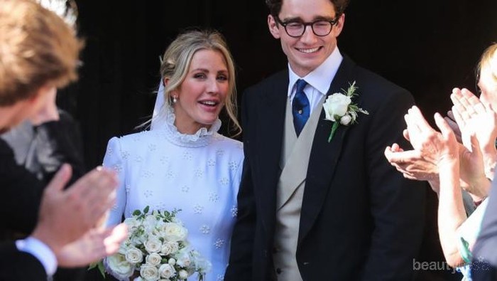 Makan Waktu 640 Jam, Gaun Pengantin Ellie Goulding Bak Gaun Royal Wedding