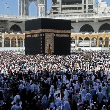 Terapkan Aturan Haji Baru, Jemaah Dilarang Menyentuh Kabah