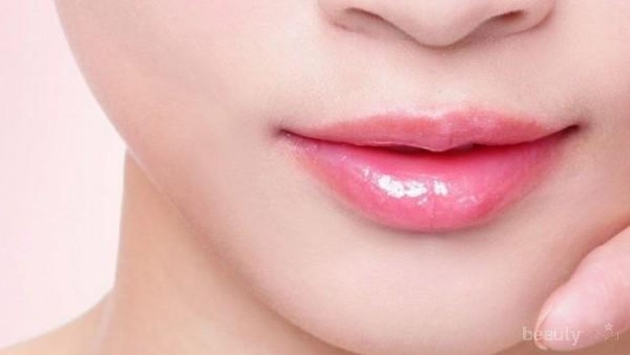 Gak Cuma Buat Bibir, Lip Gloss Punya Manfaat Lain untuk Wajah dan Rambut!