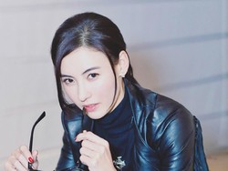 Berantem dengan Pramugari, Artis Cantik Diusir dari Pesawat