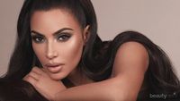 Selain Kim Kardashian, Ternyata 5 Seleb Ini Juga Hobi Pakai Fundation ...