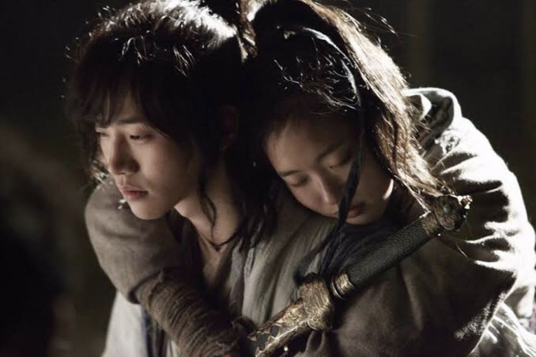 Selain Lee Min Ho, 7 Aktor Tampan Pernah Jadi Kekasih Kim Go Eun Sebelum dengan lee Min Ho, 7 aktor tampan ini pernah menjadi kekasih Kim Go Eun di film, menurut Insertizen lebih cocok yang mana?