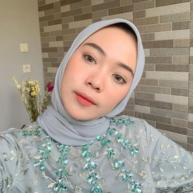 6 Tutorial Makeup Flawless untuk Silaturahmi ke Rumah Camer