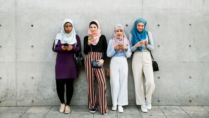 [FORUM] Cara menggunakan pashmina dengan rapih gimana ya, guys?