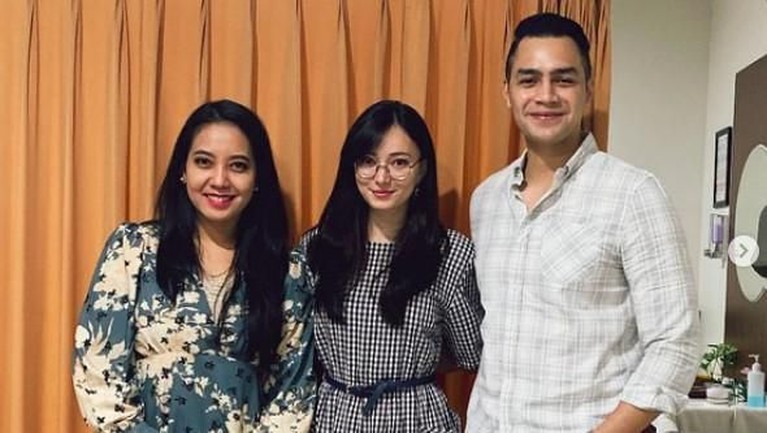 Asmirandah dan Jonas.