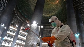Masjid Istiqlal Tiadakan Salat Jumat selama Dua Pekan
