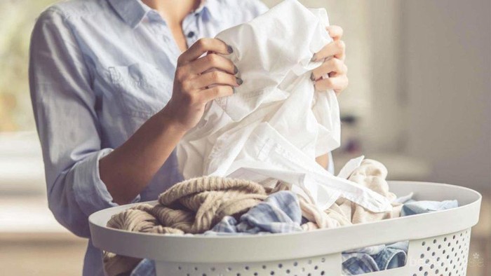 Cara Mudah Hilangkan Noda Bekas Minyak di Baju Kesayanganmu Cara Mudah Hilangkan Noda Bekas Minyak di Baju Kesayanganmu