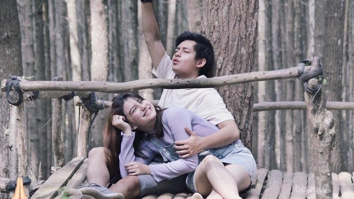 5 Perbedaan Baru Jadian dan Lama Pacaran, Benar Enggak Sih Ladies?