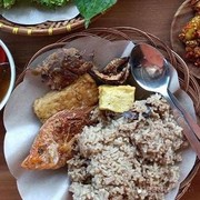 Sering Lewat Stasiun MRT Cipete Raya? Ini 4 Rekomendasi Tempat Kuliner Murah yang Patut Kamu Coba