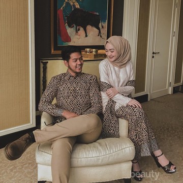 Kondangan in Style: Inspirasi Batik Couple untuk Hijabers