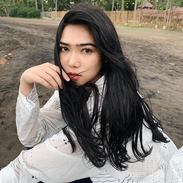 img-title Mau Punya Alis Tebal dengan Cepat? Coba 6 Bahan Alami Ini Ladies!