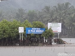 Tentang Pulau Kecil Tempat Tanam Jimat di Tengah Sungai yang Jadi Rebutan