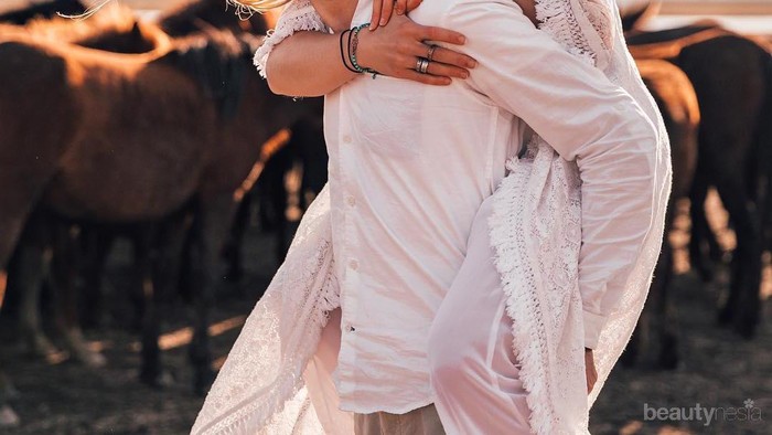 Romantis! Ini 5 Tempat untuk Honeymoon di Indonesia