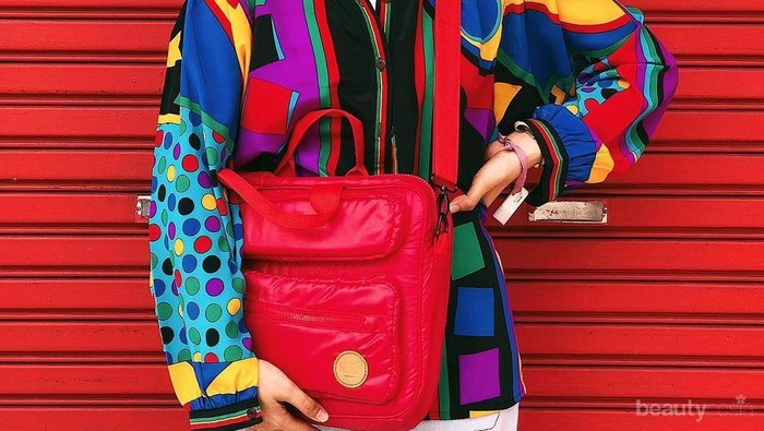 Jangan Takut Main Warna! Ini 7 Inspirasi Fashion Full Color ala Selebgram Tasya Kissty