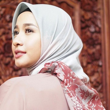 Rambut Hijabers Bebas Rontok dan Ketombe, Sebaiknya Pakai 5 Shampo Hijab Ini