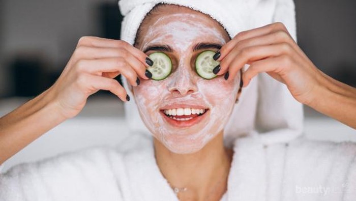 Skincare 101: Semua yang Perlu Kamu Tahu Tentang Facial dari Ahli Kecantikan