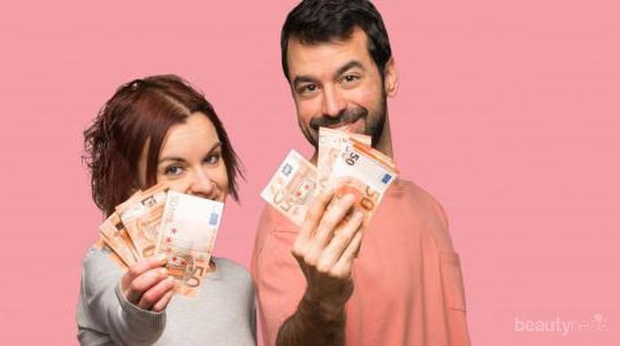 Alasan Kenapa Cewek Lebih Jago Mengatur Keuangan Dibanding Cowok