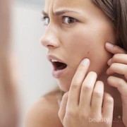 Terbukti Ampuh, Rekomendasi Cream Penghilang Bekas Jerawat yang Dijual di Apotek
