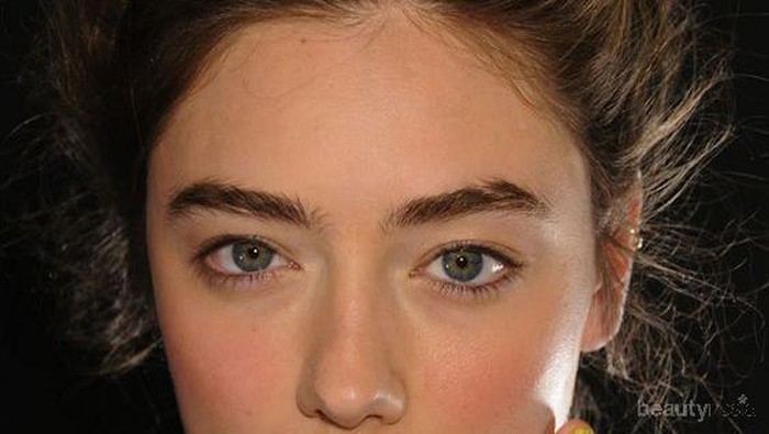 10 Langkah Mudah Manikur Pedikur Sendiri di Rumah, Mudah dan Hemat!