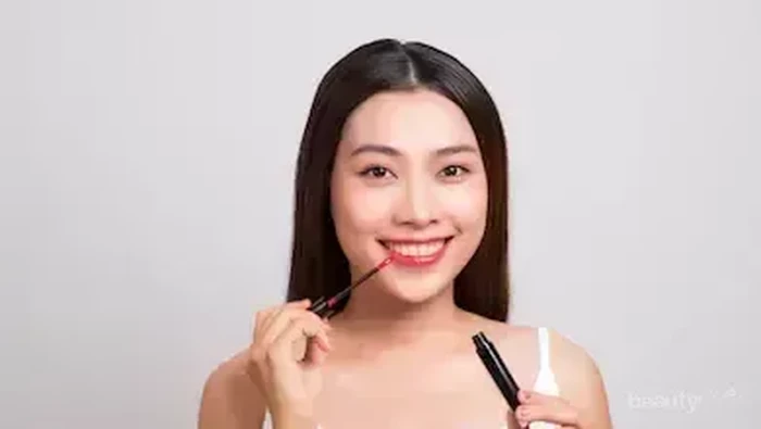 Rekomendasi Lip Tint Korea yang Nggak Bikin Bibir Kering