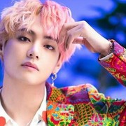 Deretan Fakta Unik Kim Tae Hyung, Dijuluki The Sexiest Brain Hingga Punya Kepribadian 4D