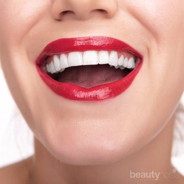 Wajib Simak, Rekomendasi Warna Lipstik Lokal untuk Kesan Gigi Lebih Putih