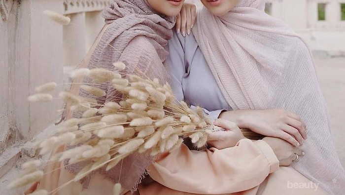 Cantik Tanpa Ribet, Ini Inspirasi Hijab Crinkle yang Tak Perlu Disetrika