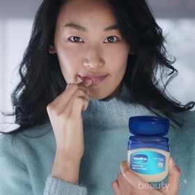 5 Rekomendasi Produk Favorit Vaseline, Nggak Perlu Ragu Pakai!