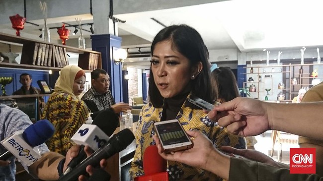 Menteri Komunikasi dan Digital Meutya Hafid mengatakan dalam 100 hari kerja perdananya ia menargetkan penciptaan ruang digital yang aman hingga pelosok.
