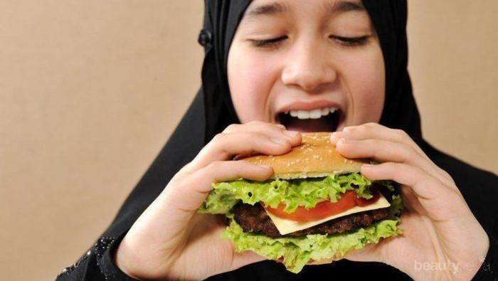 Tips Berpuasa Aman Bagi Penderita Maag