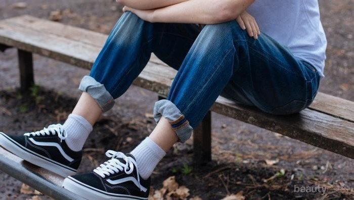 Sering Tak Disadari, 4 Kesalahan Memakai Jeans Wanita Ini Ganggu Banget!