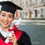 Viral! Fresh Graduate Gak Terima Gaji Rp8 Juta, Emang Wajarnya Berapa Sih?