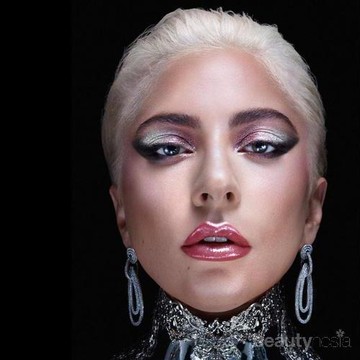 img-title Kamu Harus Tahu, Ini Produk Komestik yang Dirilis Lady Gaga