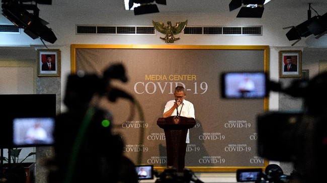 Juru bicara pemerintah untuk penanganan corona, Achmad Yurianto mendukung langkah sejumlah Pemda membuka daerah penyebaran virus corona.