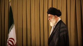 Kata-kata Khamenei usai Diultimatum Trump untuk Menyerah