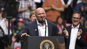 Bos UFC Rapat dengan Trump, Khabib vs Ferguson Belum Jelas