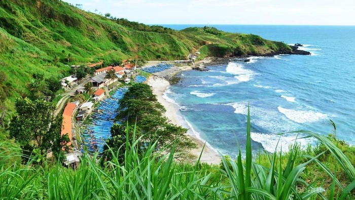 Ingin Liburanmu Lebih Seru? Coba Kunjungi Tempat Wisata Ini!
