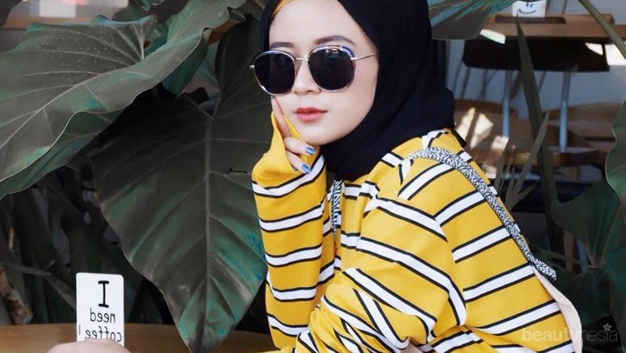 Tips Padupadan Outfit Warna Kuning ala Selebgram Miara, Gak Norak dan Bikin Sakit Mata!