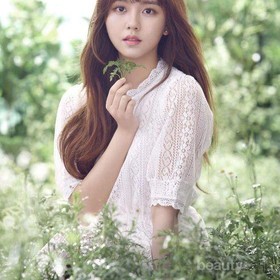 Inspirasi Poni ala Cewek Korea untuk Tampilan Lebih Cute