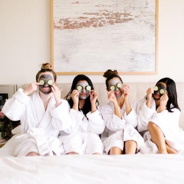 img-title 12 Langkah Facial Wajah Sendiri di Rumah, Hasilnya Sama dengan di Salon!!