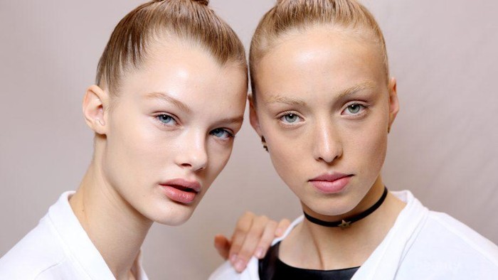 Ladies, Cari Tahu Yuk Penyebab dan Cara Mengatasi Komedo di Wajah