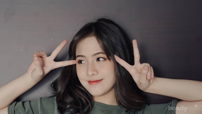 8 Gaya Imut Zara JKT48, Si Pemeran Dara di Film Dua Garis Biru