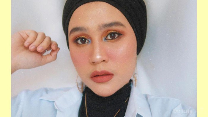 6 Inspirasi Tampil Edgy dengan Turban ala Beauty Vlogger Ashilla Sikado