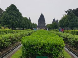 Pesona Candi Prambanan yang Tak Lekang Waktu